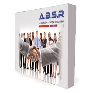 Finitions: Ce modèle 3x5 a une dimension de 226cm x 373cm.
Impression sublimation sur tissu TRICOTEX M1.
Avantages:  Le système Hop Up 3x5 est parfaitement adapté au grand format. Il est facile à transporter et à déployer et vous apporte une visibi... 